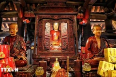 The statues of the three patriarchs of the Truc Lam Buddhist sect at Vinh Nghiem Pagoda in Bac Giang province (Photo: VNA)