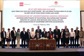 Vietnam, UK step up academic education cooperation