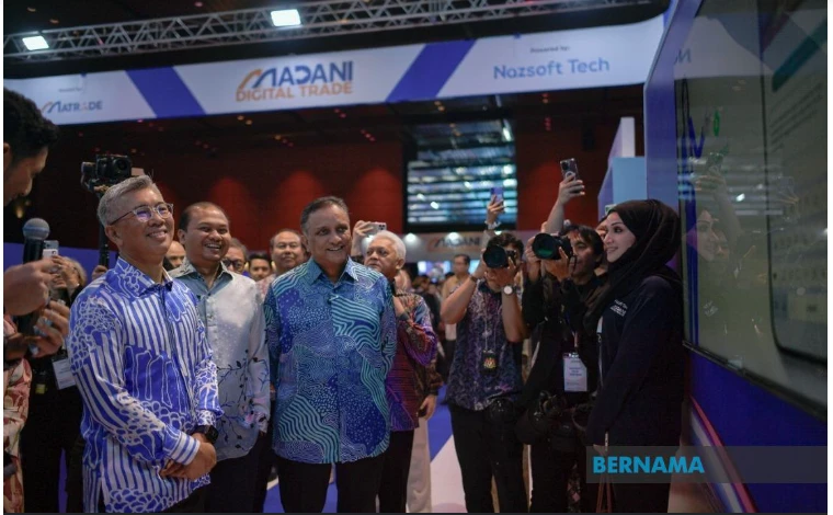 Madani Digital Trade, a virtual integrated platform designed to strengthen domestic exporters’ access to international markets, is launched on March 13 (Photo: Bernama)